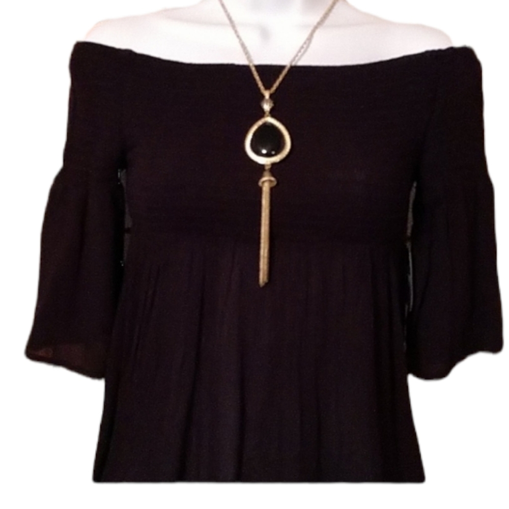 New Off The Shoulder Black Top sz XS